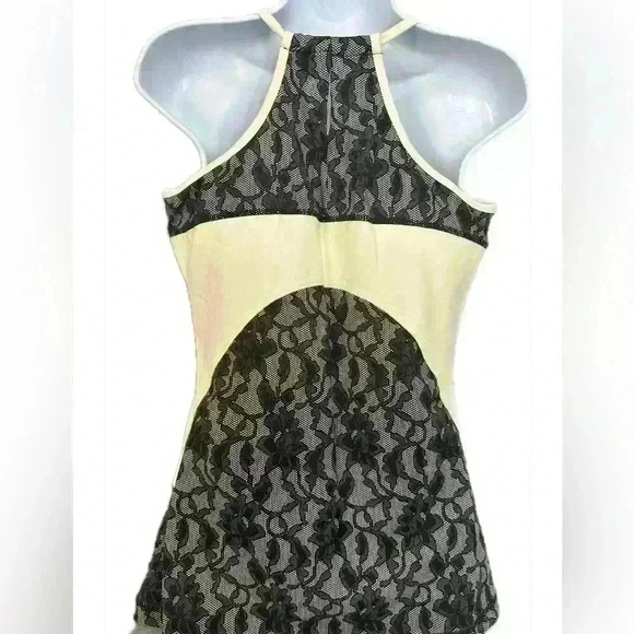 Cynthia Rowley Activewear, Workout, Gym Tank Top (103) - Picture 2 of 11